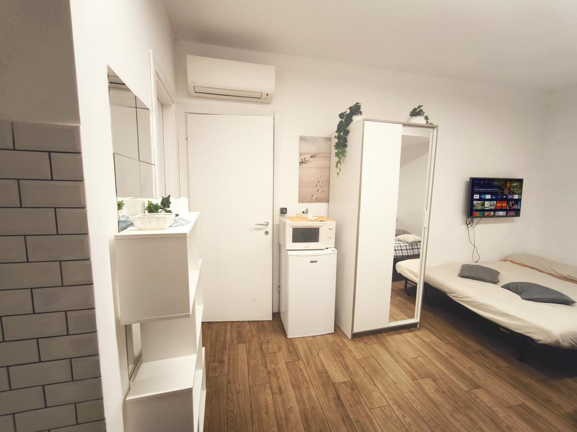 Lägenhet Free Breakfast- Cozy In The Heart Of *
